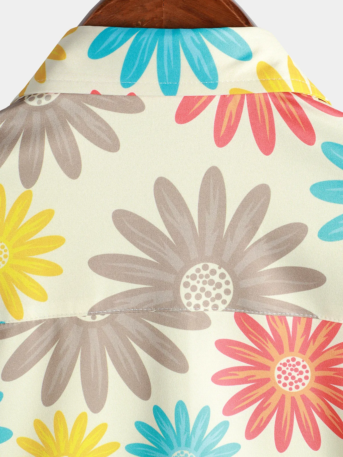 Men's Colorful Daisy Holiday Floral Button Up Casual Summer Beach Short Sleeve Shirt