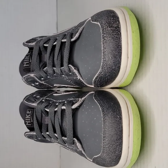 Nike Dunk Low SE (GS) &quot;HALLOWEEN&quot; TRAINERS DQ6215 001 Boys Size 7Y