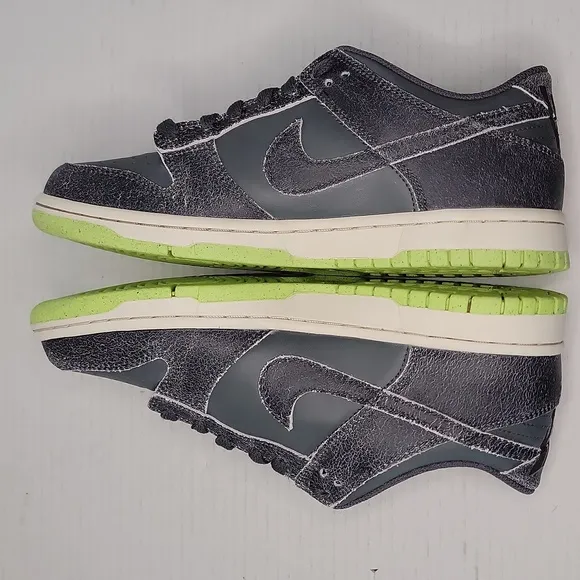 Nike Dunk Low SE (GS) &quot;HALLOWEEN&quot; TRAINERS DQ6215 001 Boys Size 7Y