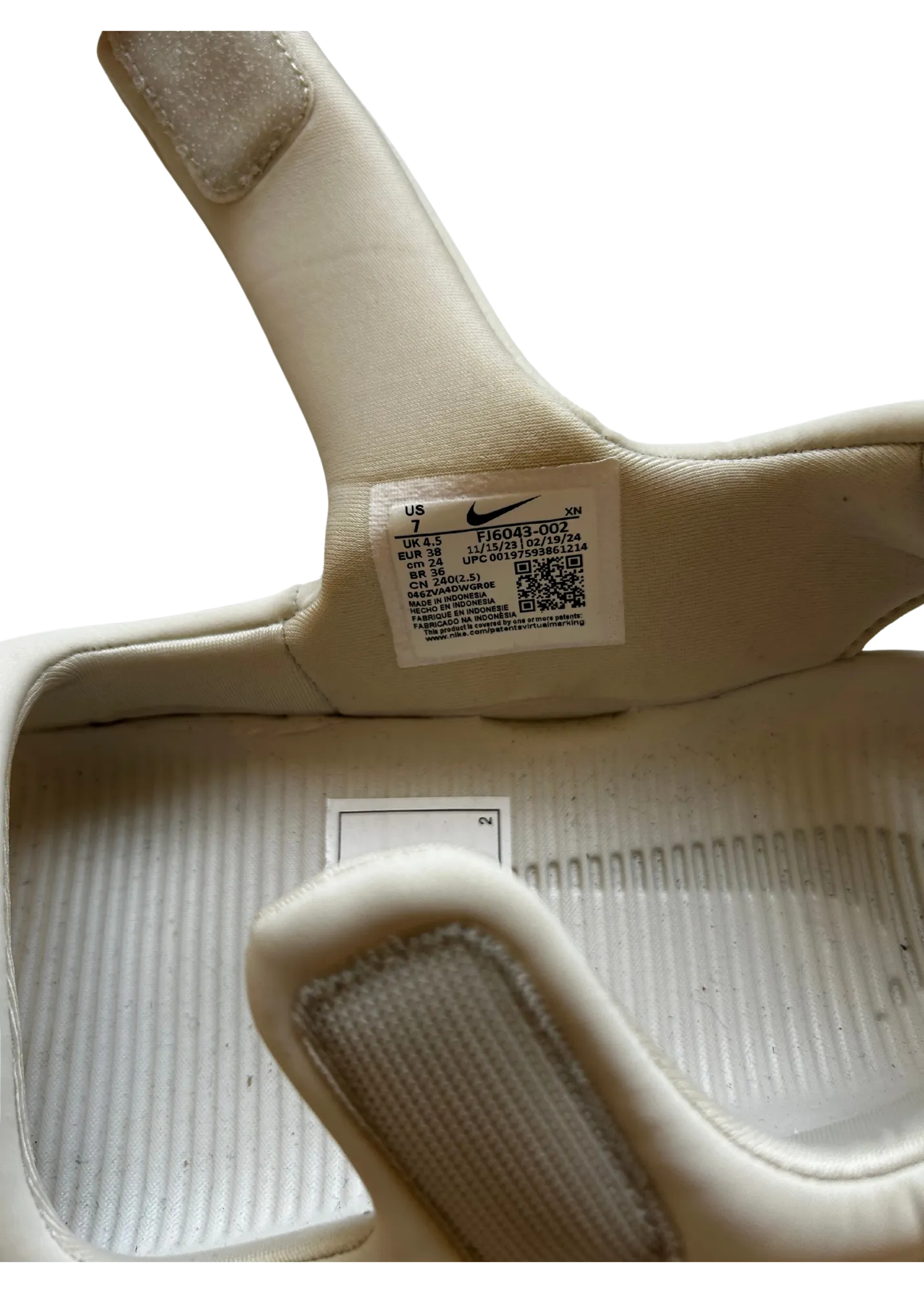 NIKE White Foam Strappy Sandals