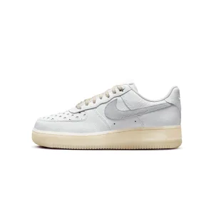 Nike Womens Air Force 1 '07 Shoes