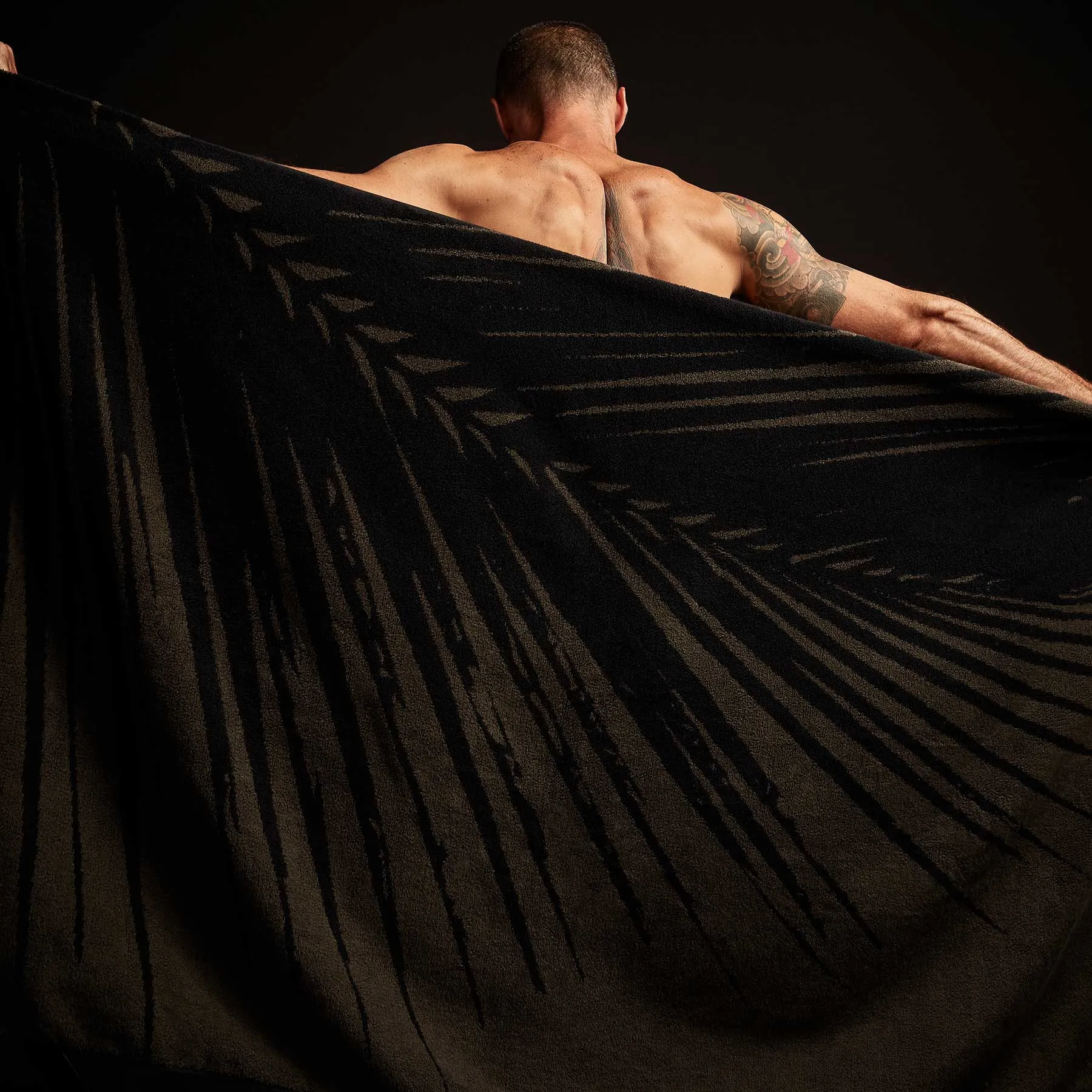 Palm Frond Beach Towel - Palm/Black