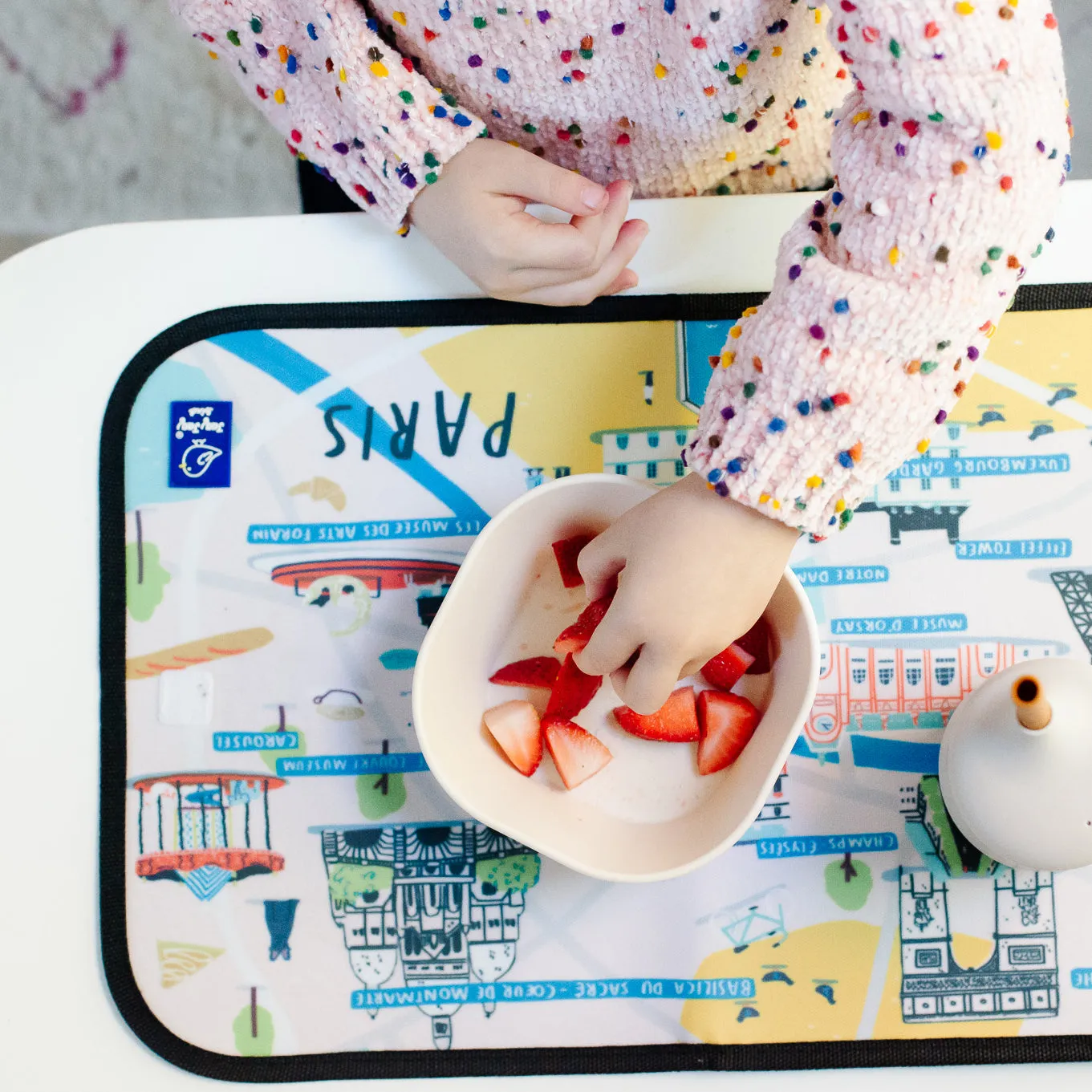 Paris Dry Erase Wipe Fold   Go  Place Mat  and Chalk Mat