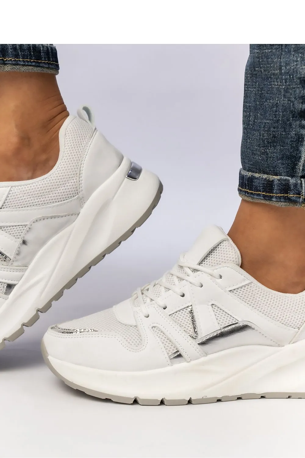 Sport Shoes Inello