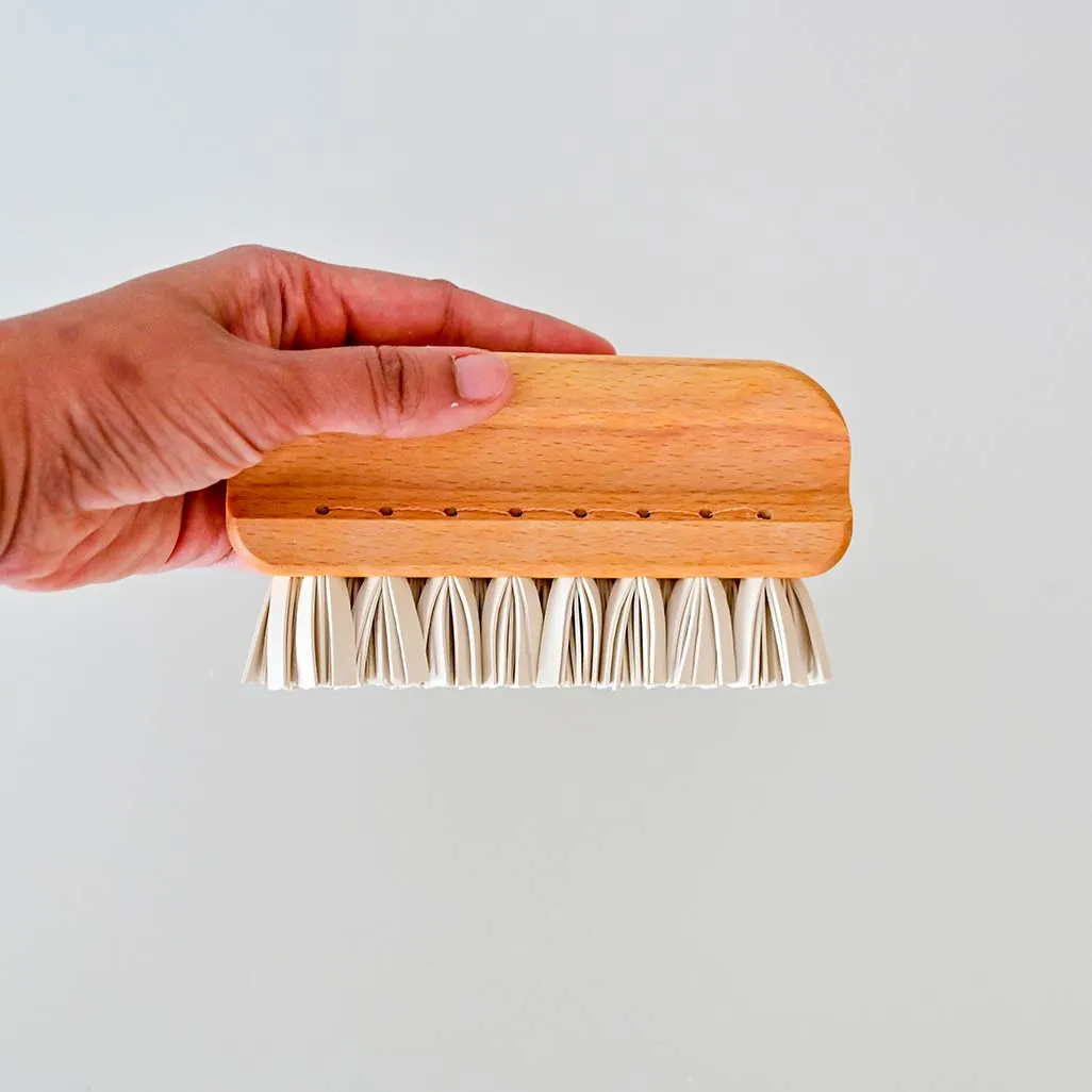 Wooden Lint Brush with Rubber Bristles